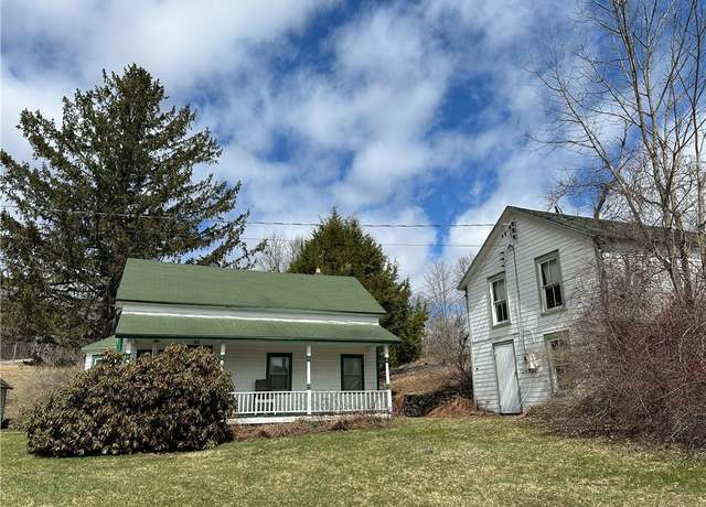 Property at 1114 Bull Run Rd, Middletown, NY 12455, 3 beds, 1 bath