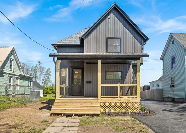 Property at 339 W Bank St, Albion, NY 14411, 3 beds, 2.5 baths