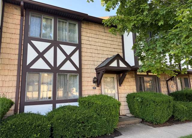 Property at 157 New Wickham Dr, Penfield, NY 14526, 2 beds, 1.5 baths
