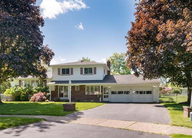 Property at 28 Kernwood Dr, Gates, NY 14624, 4 beds, 1.5 baths