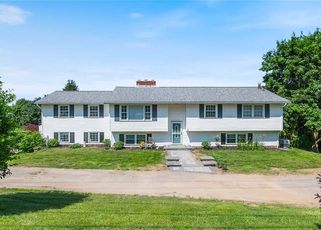 Property at 1015 Wayneport Rd, Macedon, NY 14502, 5 beds, 2.5 baths