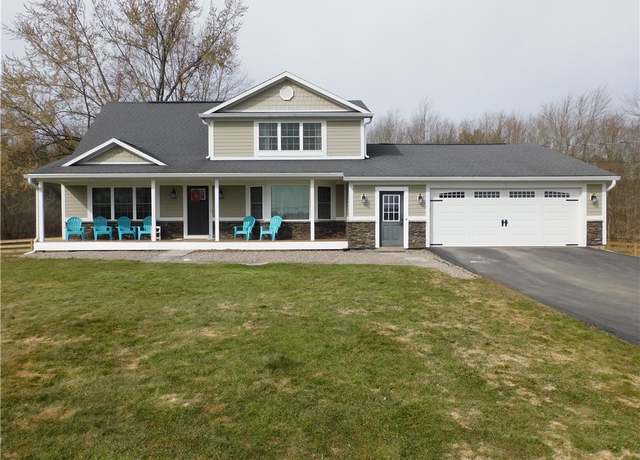 Property at 205 Hubbell Rd, Ogden, NY 14559, 3 beds, 2.5 baths