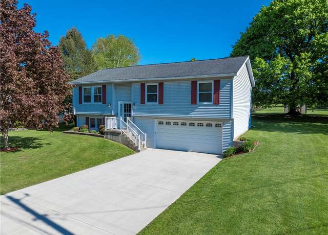 Property at 6 Club View Dr, Bath, NY 14810, 3 beds, 2 baths