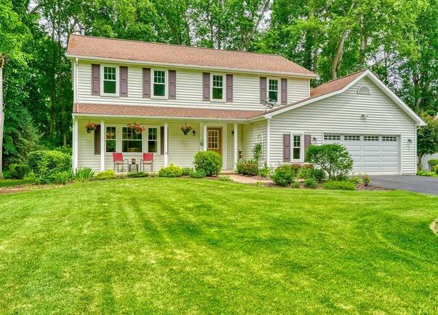 Property at 426 Murwood Ln, Webster, NY 14580, 4 beds, 2.5 baths