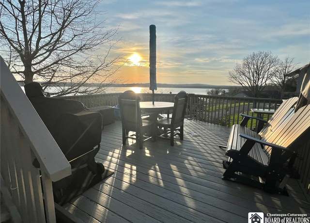 Property at 54 Oneida Dr, Chautauqua, NY 14728, 2 beds, 1.5 baths