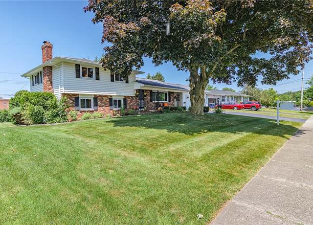 Property at 164 Queens Ln, Irondequoit, NY 14617, 4 beds, 2 baths