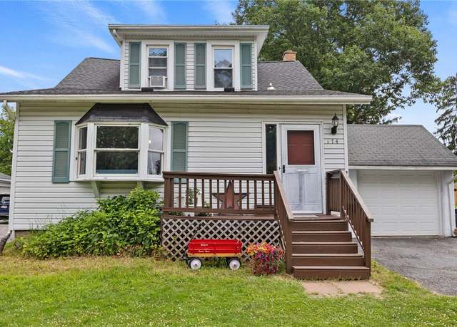 Property at 174 Frontenac Hts, Irondequoit, NY 14617, 2 beds, 1.5 baths
