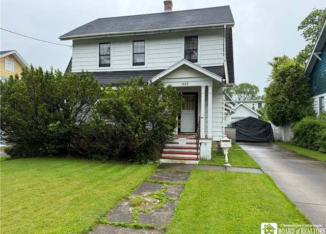 Property at 1389 Newland Ave, Jamestown, NY 14701, 3 beds, 1 bath