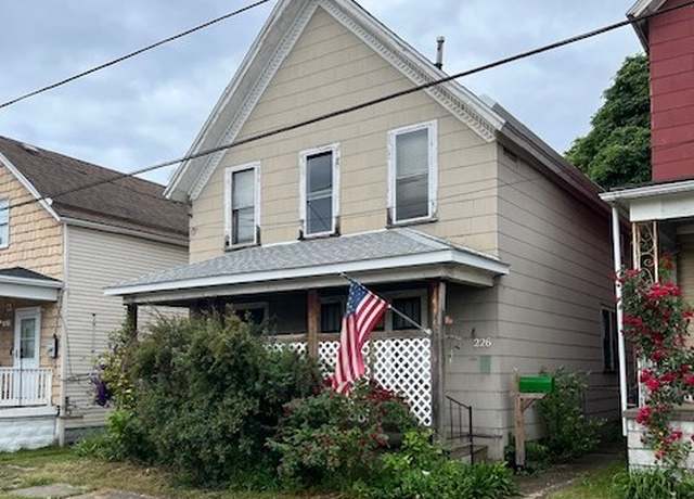 Property at 226 Metcalfe St, Buffalo, NY 14206, 4 beds, 2 baths