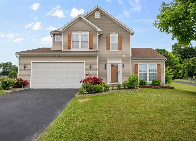 Property at 18 Butterfly Ln, Henrietta, NY 14586, 3 beds, 2.5 baths