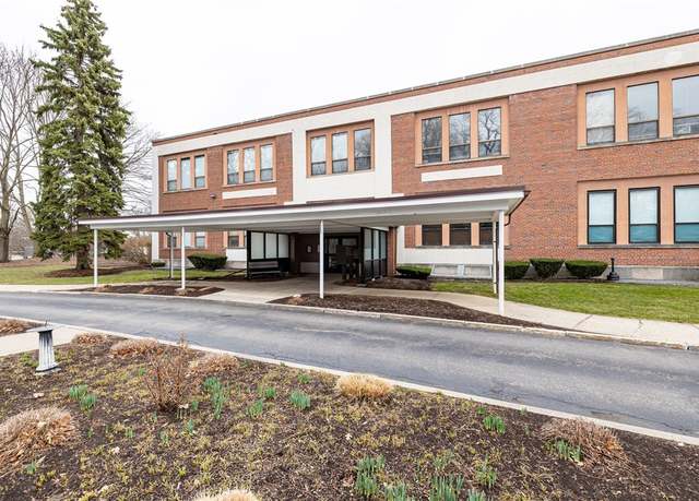 Property at 270 Latta Rd Unit UN226, Rochester, NY 14612, 1 bed, 1.5 baths