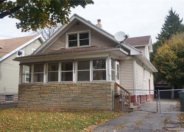 Property at 20 Wakefield St, Rochester, NY 14621, 4 beds, 1.5 baths