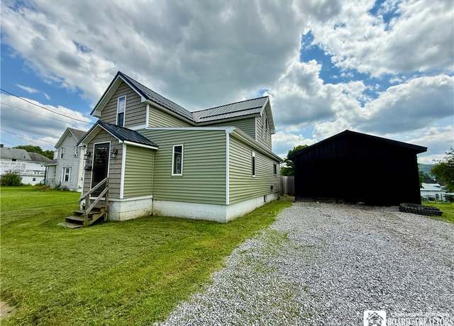 Property at 918 Crown St, Olean-city, NY 14760, 2 beds, 1.5 baths