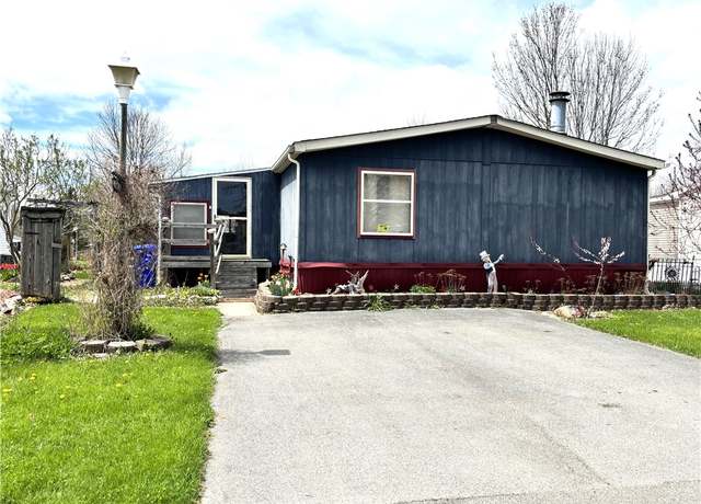 Property at 127 Trinity Dr, Clarendon, NY 14470, 3 beds, 2.5 baths