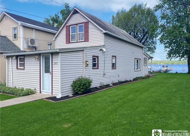 Property at 249/251 E Terrace Ave, Busti, NY 14750, 3 beds, 1.5 baths