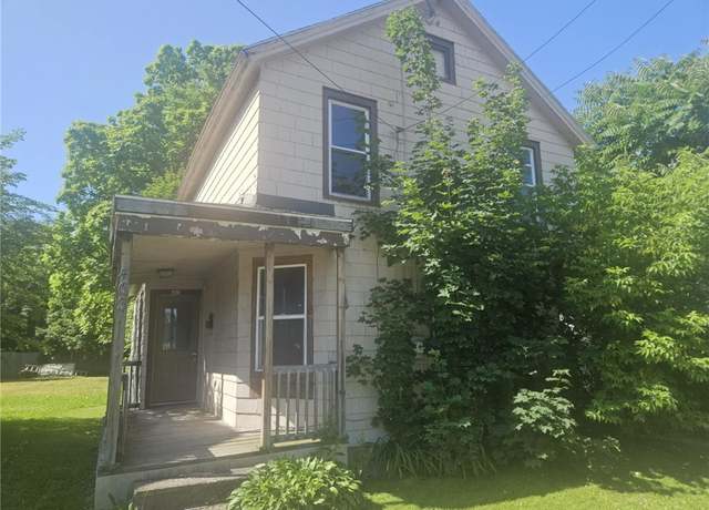 Property at 463 Mount Zoar St, Elmira City, NY 14904, 3 beds, 1 bath