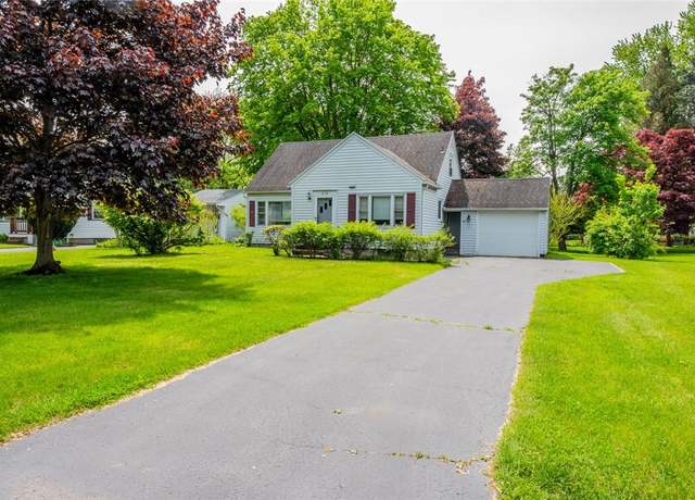 Property at 479 Hollywood Blvd, Webster, NY 14580, 4 beds, 2 baths