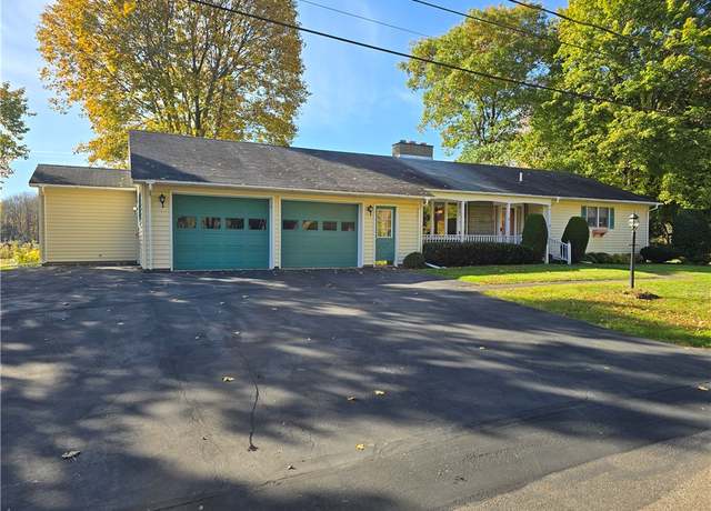 Property at 28 Club View Dr, Bath, NY 14810, 3 beds, 3 baths