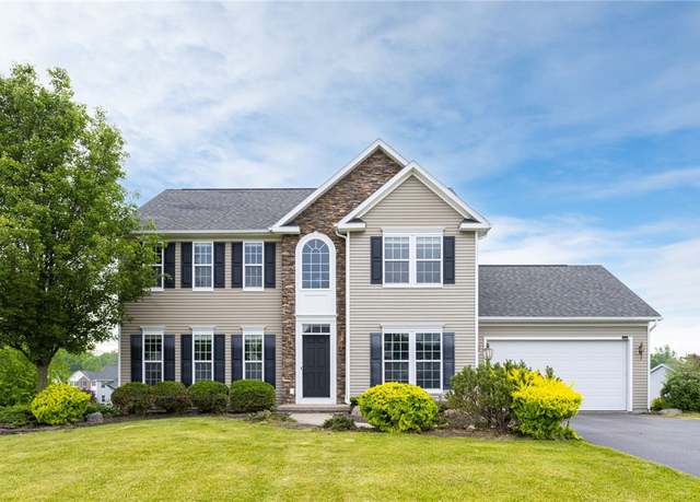 Property at 6 Finch Wood Ln, Penfield, NY 14526, 4 beds, 2.5 baths