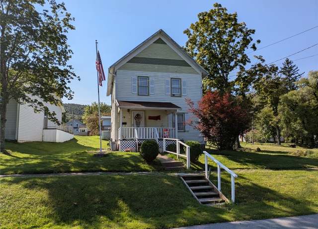 Property at 19 W Willow St, Smethport-borough, PA 16749, 3 beds, 1.5 baths