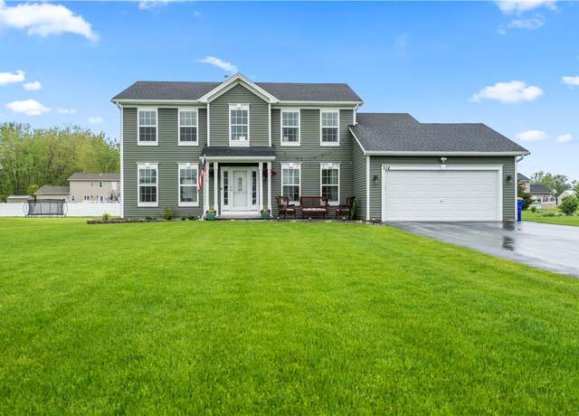 Property at 214 Blue Mountain Dr, Parma, NY 14468, 3 beds, 2.5 baths