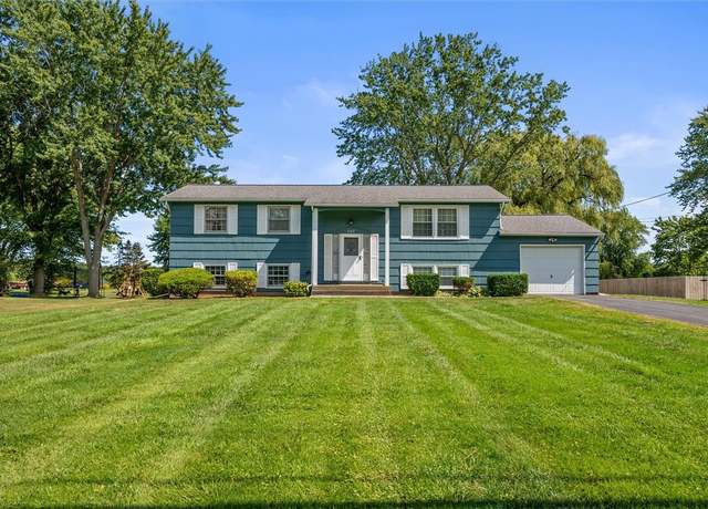 Property at 1162 Hilton Parma Corners Rd, Parma, NY 14468, 3 beds, 1 bath