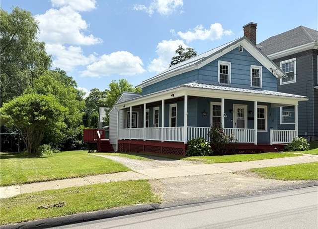 Property at 25 Welch Ave, Bradford City, PA 16701, 3 beds, 1 bath