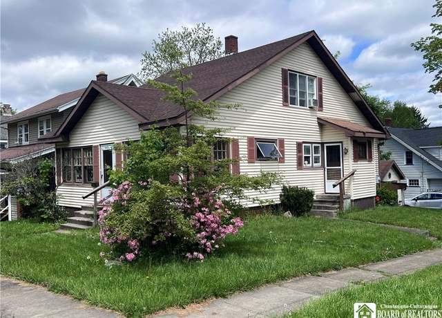 Property at 417 Charles St, Jamestown, NY 14701, 4 beds, 1 bath