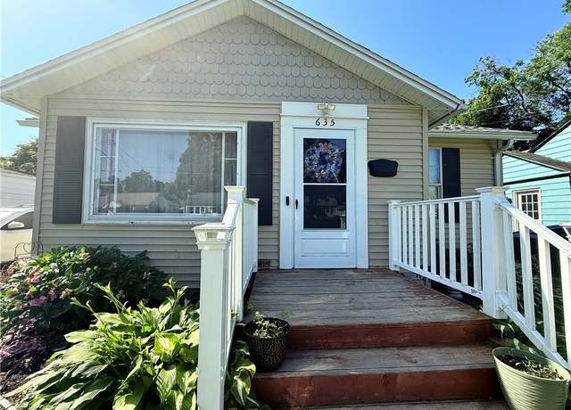 Property at 635 Newtown St, Elmira City, NY 14904, 2 beds, 1 bath