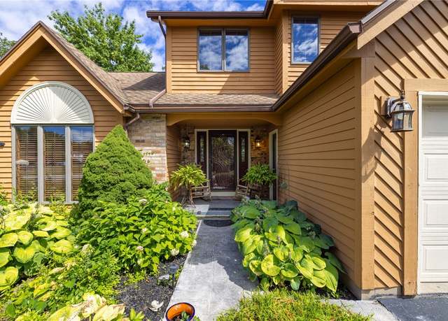 Property at 118 Letchworth Ave, Greece, NY 14626, 3 beds, 2.5 baths