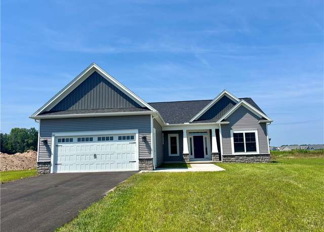 Property at 545 Arrowwood Trl, Webster, NY 14580, 3 beds, 2 baths