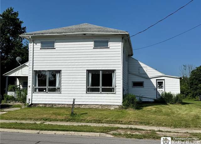 Property at 37 N State St, Ripley, NY 14775, 4 beds, 1 bath