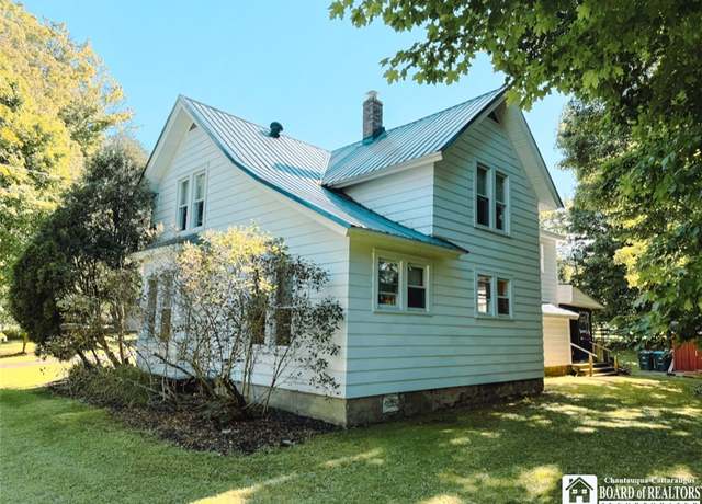 Property at 3797 Bard Rd, Pomfret, NY 14718, 5 beds, 2 baths