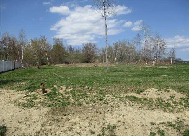 Property at 409 Wexford Ct, Horseheads, NY 14845