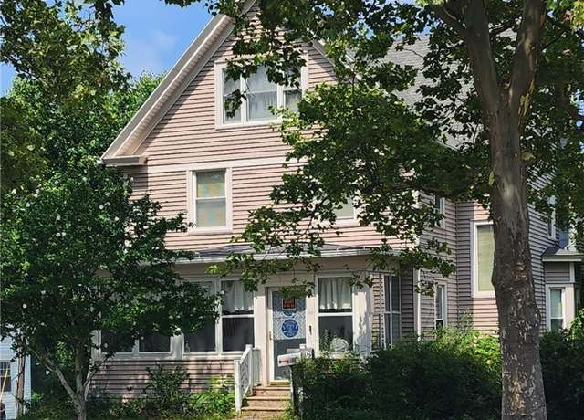 Property at 66 E Main St, Webster, NY 14580, 6 beds, 3.5 baths