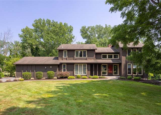 Property at 12 Trailwood Cir, Pittsford, NY 14618, 4 beds, 3 baths
