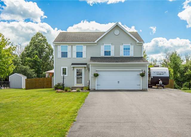 Property at 5194 Overlook Ln, Canandaigua Town, NY 14424, 3 beds, 2.5 baths