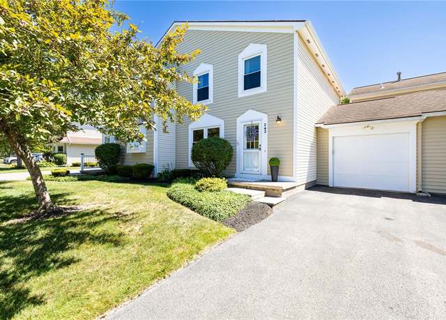 Property at 243 Deerhurst Ln, Webster, NY 14580, 2 beds, 1.5 baths