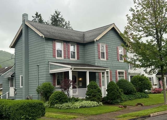 Property at 121 W 5th St, Emporium Boro, PA 15834, 3 beds, 1.5 baths