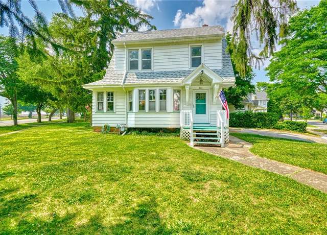 Property at 440 Genesee Park Blvd, Rochester, NY 14619, 3 beds, 1.5 baths
