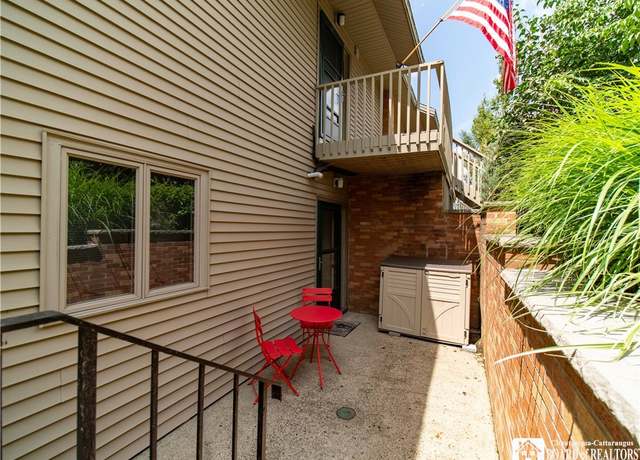 Property at 38 Oneida Dr, Chautauqua, NY 14728, 2 beds, 1.5 baths