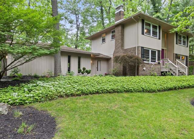 Property at 6 Sassafras Ln, Pittsford, NY 14534, 4 beds, 2.5 baths