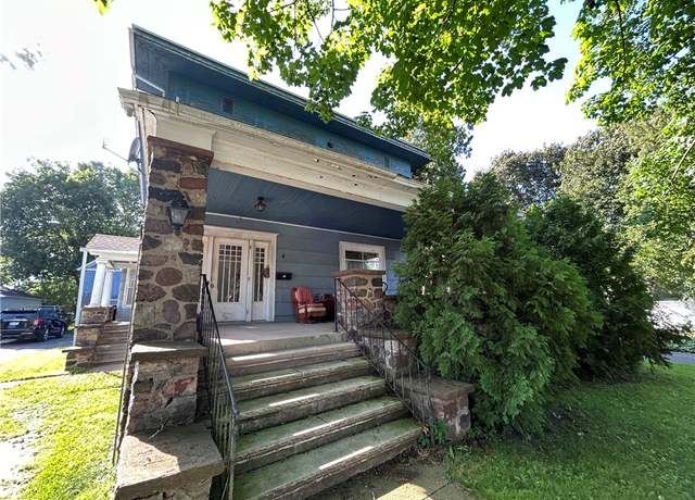 Property at 4 S Wayne St, Phelps, NY 14532, 2 beds, 4 baths