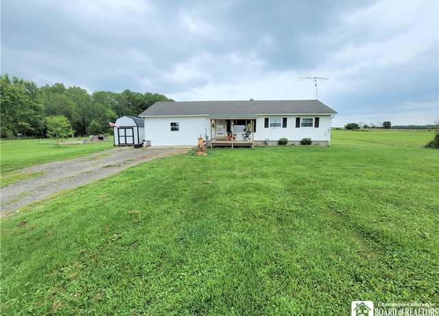 Property at 1484 Swede Rd, Harmony, NY 14710, 3 beds, 1 bath