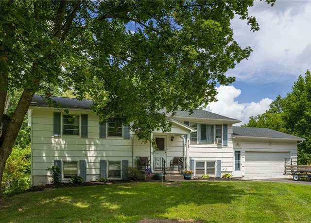 Property at 3162 Brockport Spencerport Rd, Ogden, NY 14559, 4 beds, 2 baths