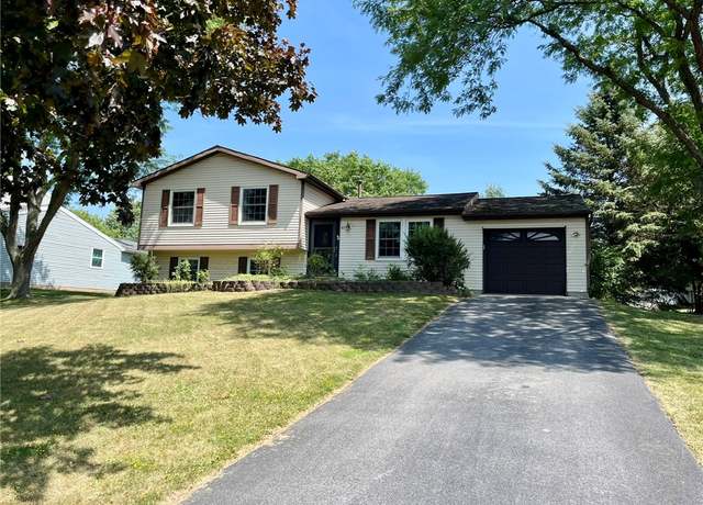 Property at 95 Wildherd Dr, Henrietta, NY 14467, 3 beds, 1.5 baths