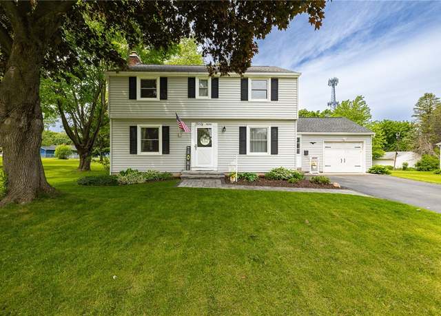 Property at 49 Lincolnshire Rd, Webster, NY 14580, 4 beds, 1.5 baths