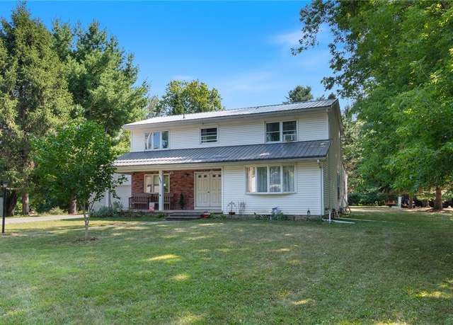 Property at 243 E Godfrey St, Arcadia, NY 14513, 4 beds, 1.5 baths
