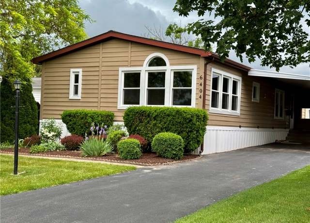 Property at 6404 Kims Dr, Victor, NY 14564, 3 beds, 2 baths