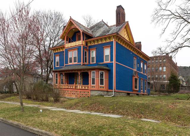 Property at 24 W 2nd St, Corning-city, NY 14830, 5 beds, 3 baths